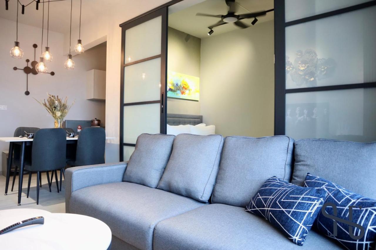 Homesuite' Home At Jesselton Quay Кота-Кинабалу Экстерьер фото