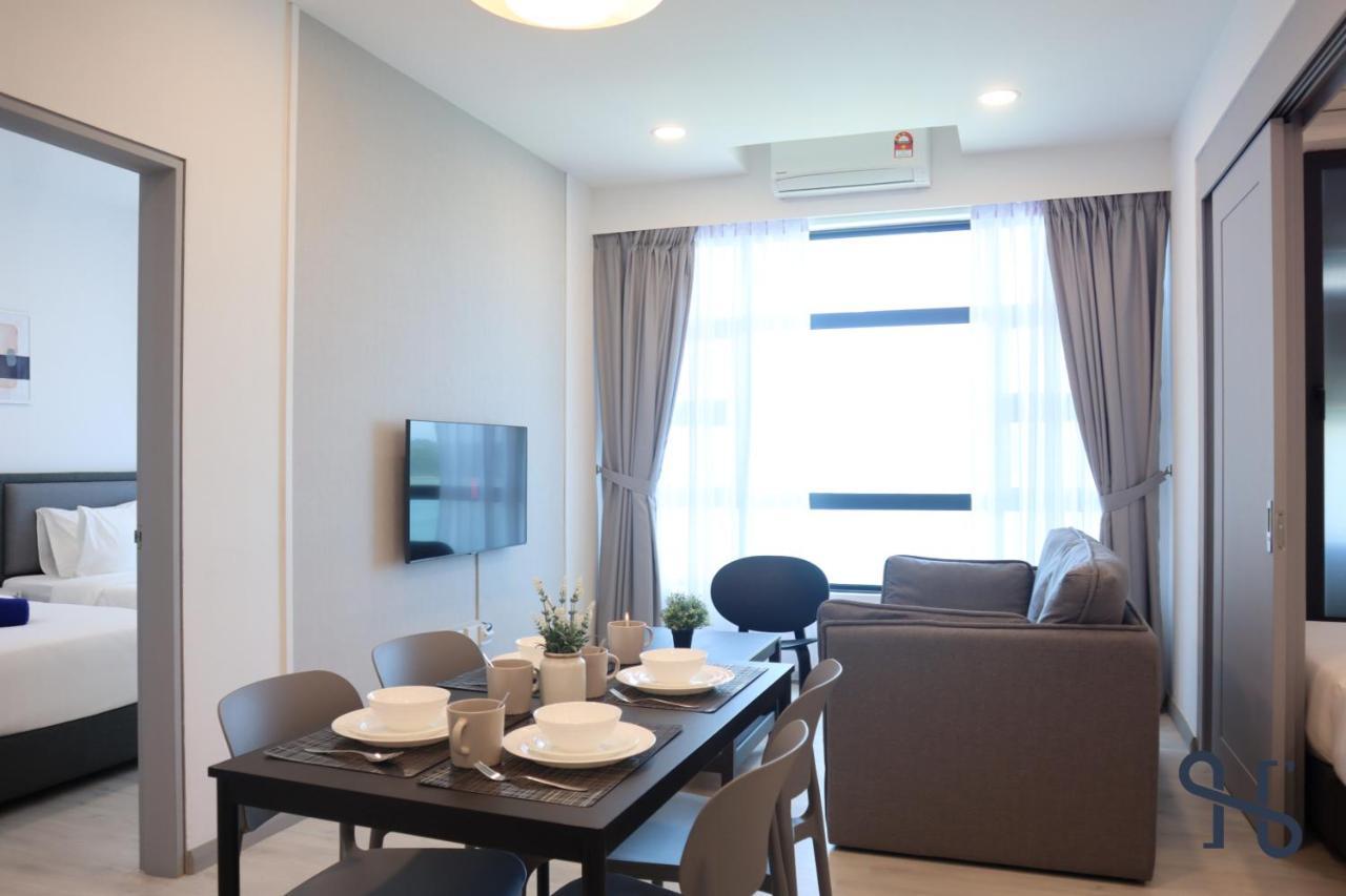 Homesuite' Home At Jesselton Quay Кота-Кинабалу Экстерьер фото