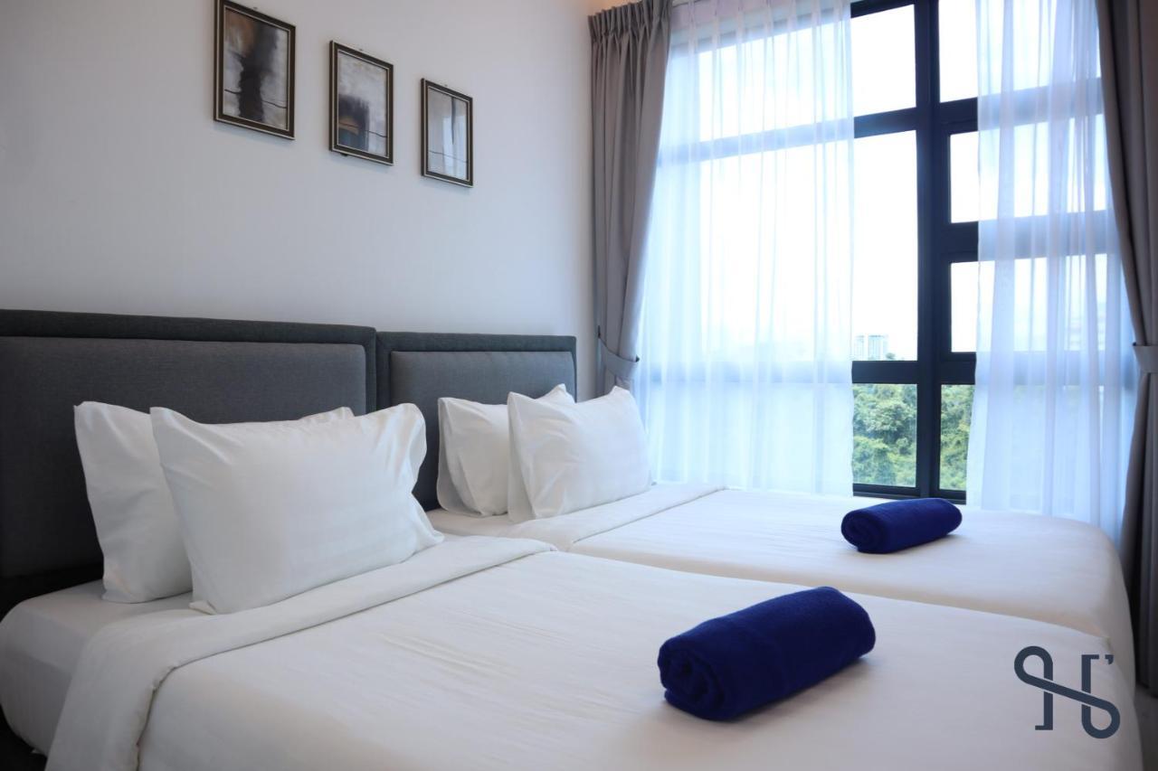 Homesuite' Home At Jesselton Quay Кота-Кинабалу Экстерьер фото