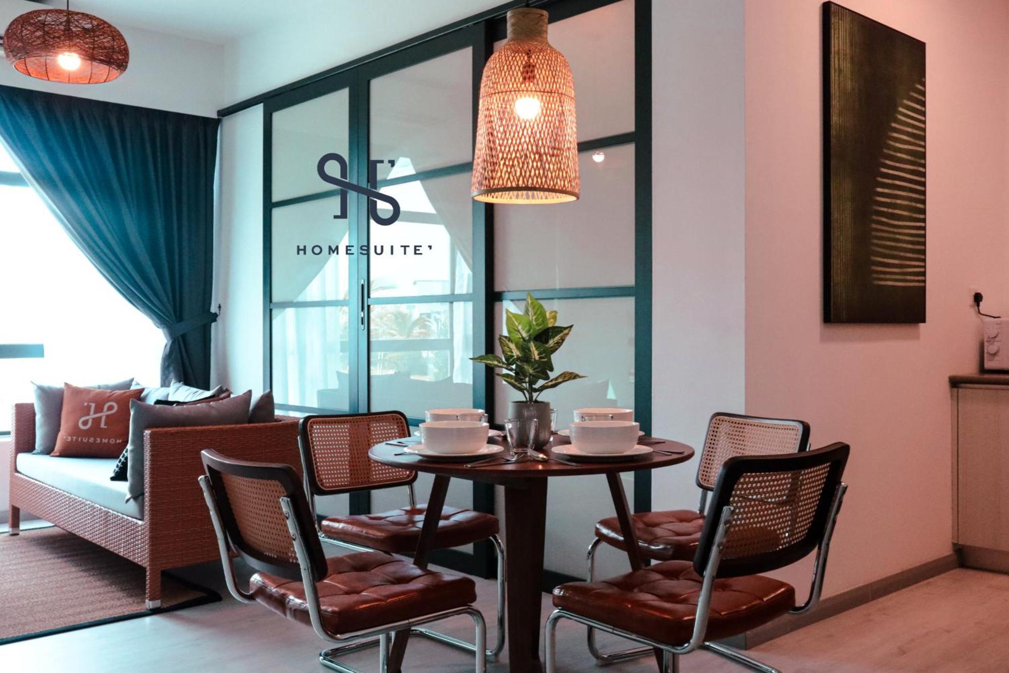 Homesuite' Home At Jesselton Quay Кота-Кинабалу Экстерьер фото