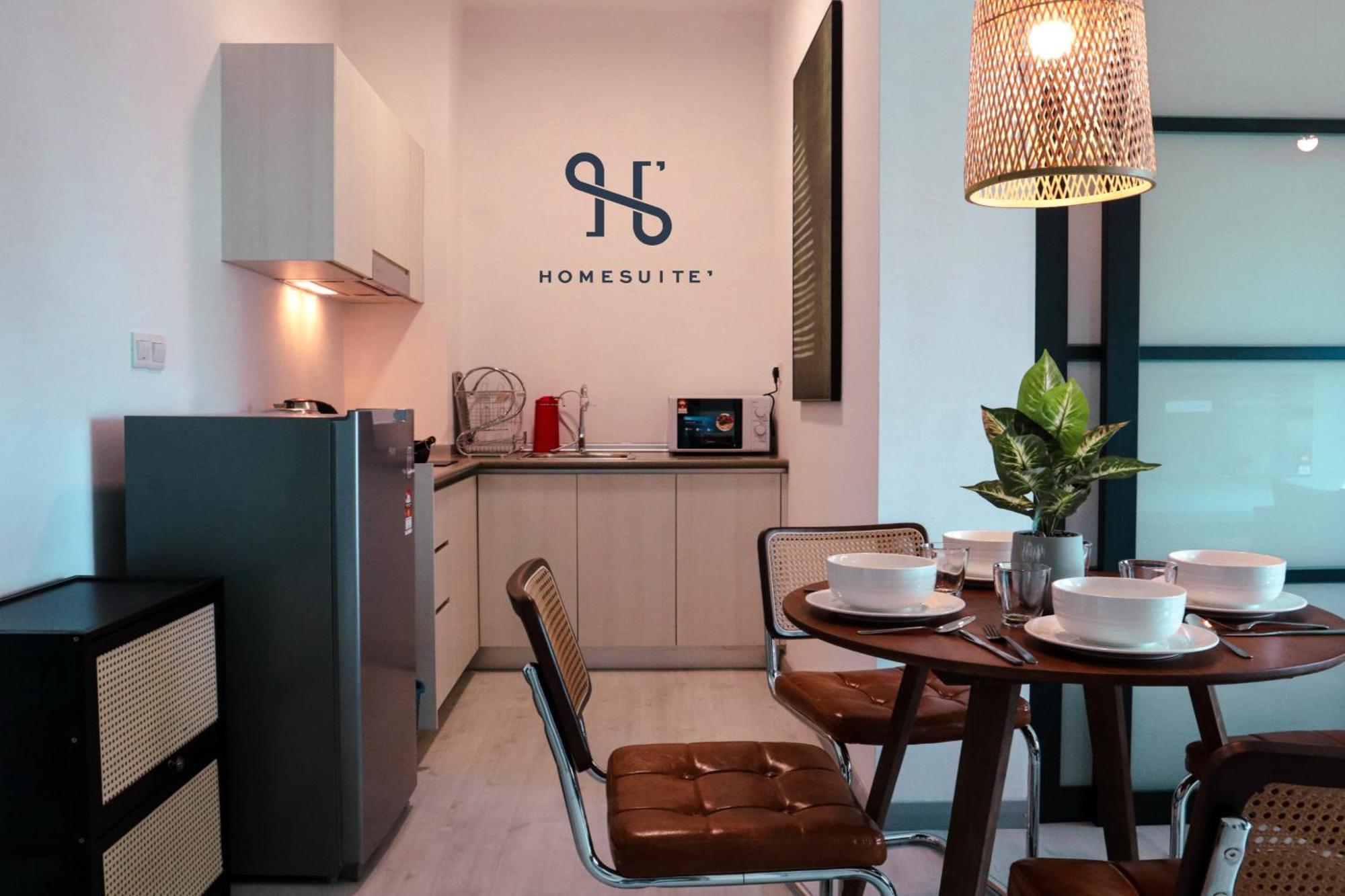 Homesuite' Home At Jesselton Quay Кота-Кинабалу Экстерьер фото