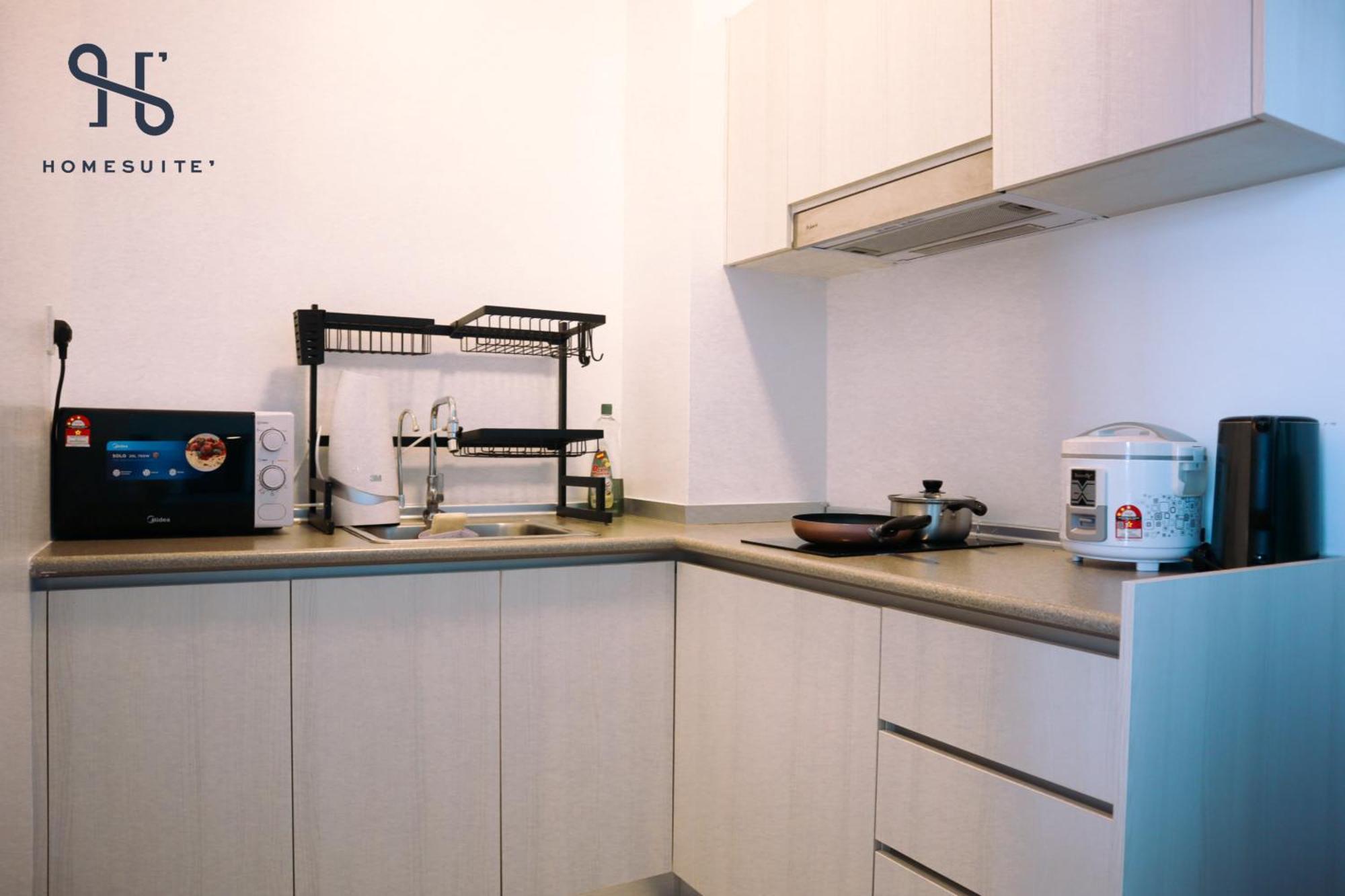 Homesuite' Home At Jesselton Quay Кота-Кинабалу Экстерьер фото
